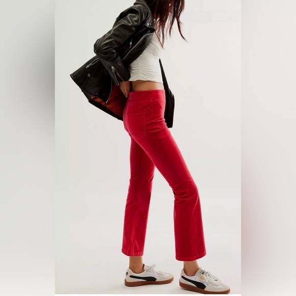 Free People Pants - NWOT FREE PEOPLE IN MY FEELINGS VELVET CROP SLIM FLARE PANTS LARGE